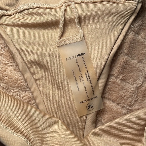 Cream Triangle Bikini Set - Picture 4 of 6